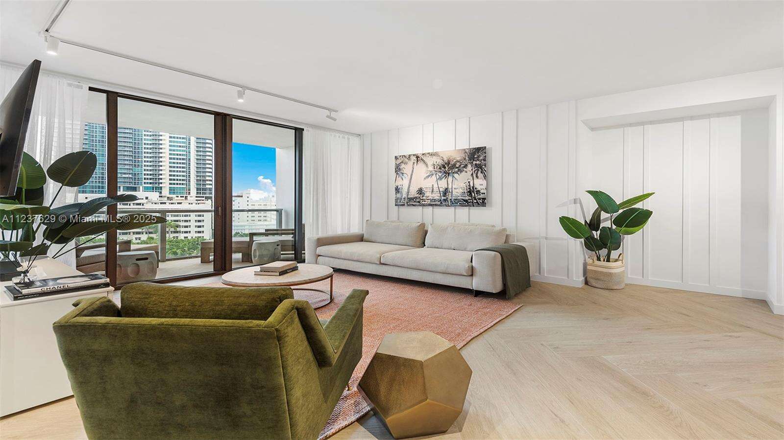 W South Beach at 2201 Collins Ave, Miami Beach, FL 33139 - For Rent photo 6