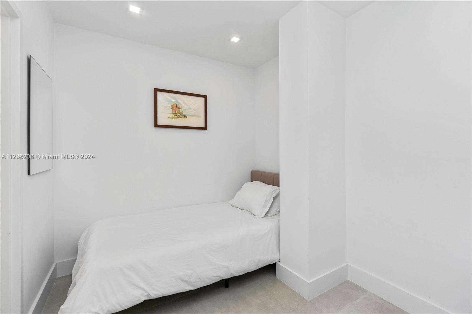 Decoplage at 100 Lincoln Rd, Miami Beach, FL 33139 - For Rent photo 11