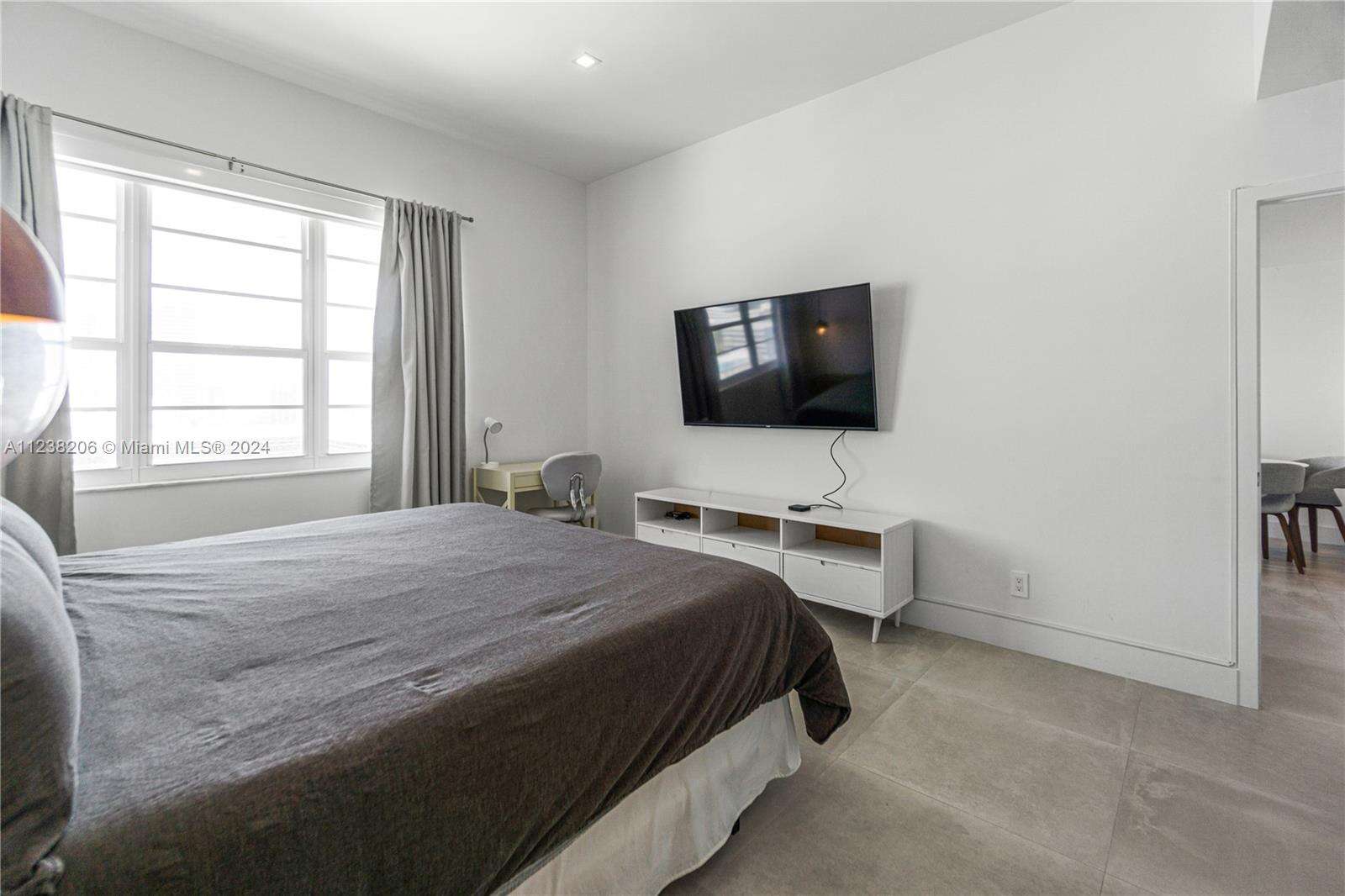 Decoplage at 100 Lincoln Rd, Miami Beach, FL 33139 - For Rent photo 17