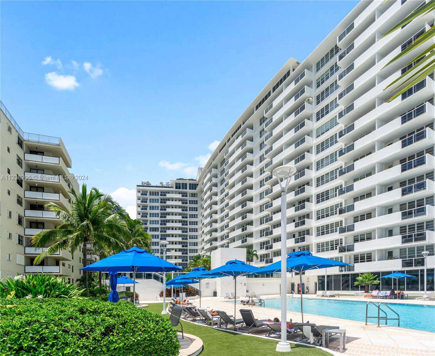 Decoplage at 100 Lincoln Rd, Miami Beach, FL 33139 - For Rent photo 19