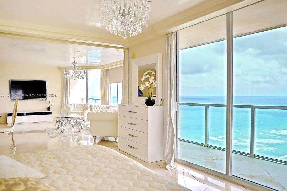 La Perla at 16699 Collins Ave, Sunny Isles Beach, FL 33160 - For Rent photo 1