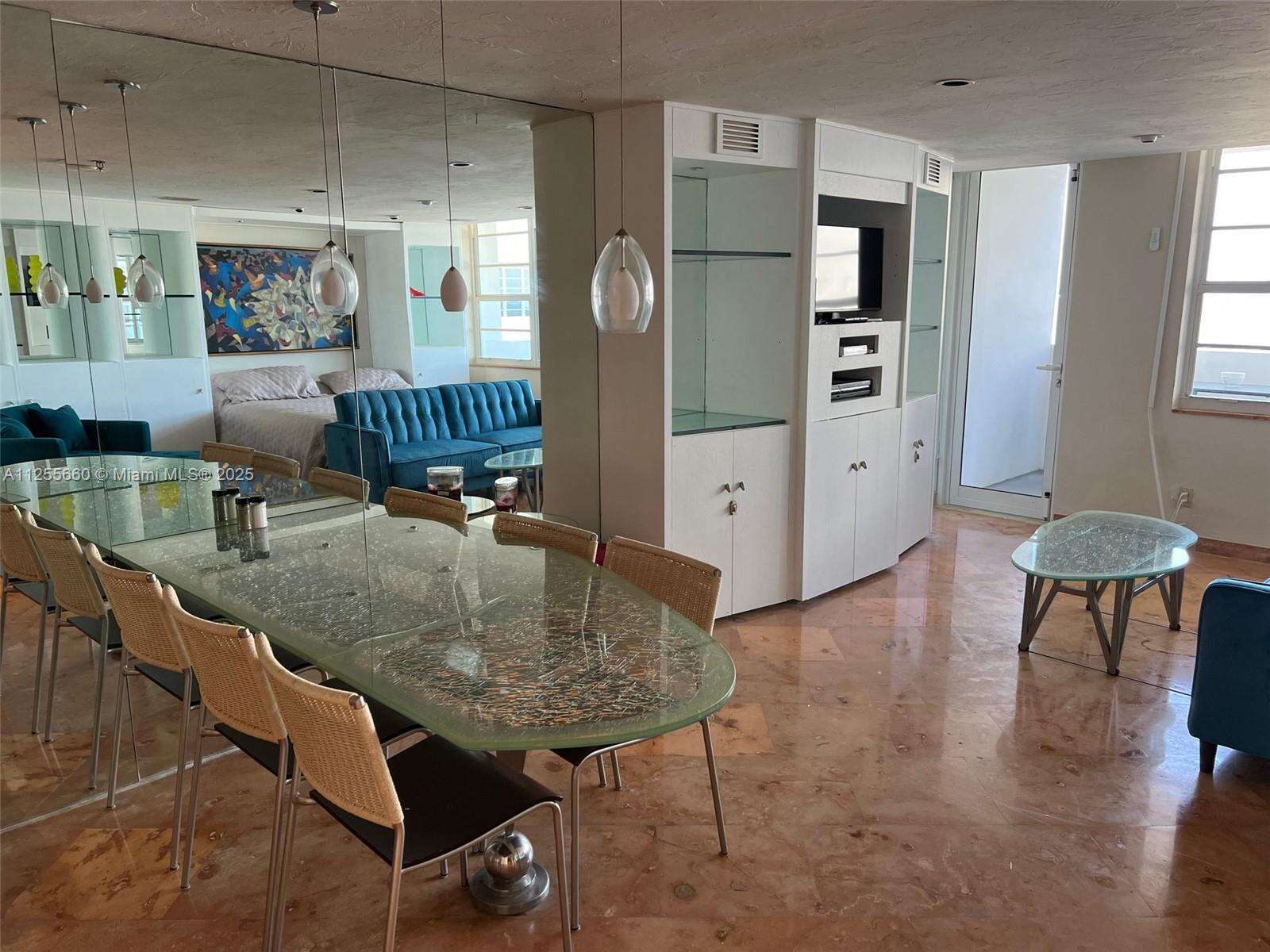 Decoplage at 100 Lincoln Rd, Miami Beach, FL 33139 - For Rent photo 14