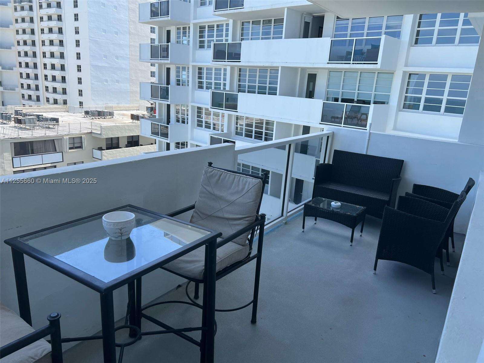 Decoplage at 100 Lincoln Rd, Miami Beach, FL 33139 - For Rent photo 5
