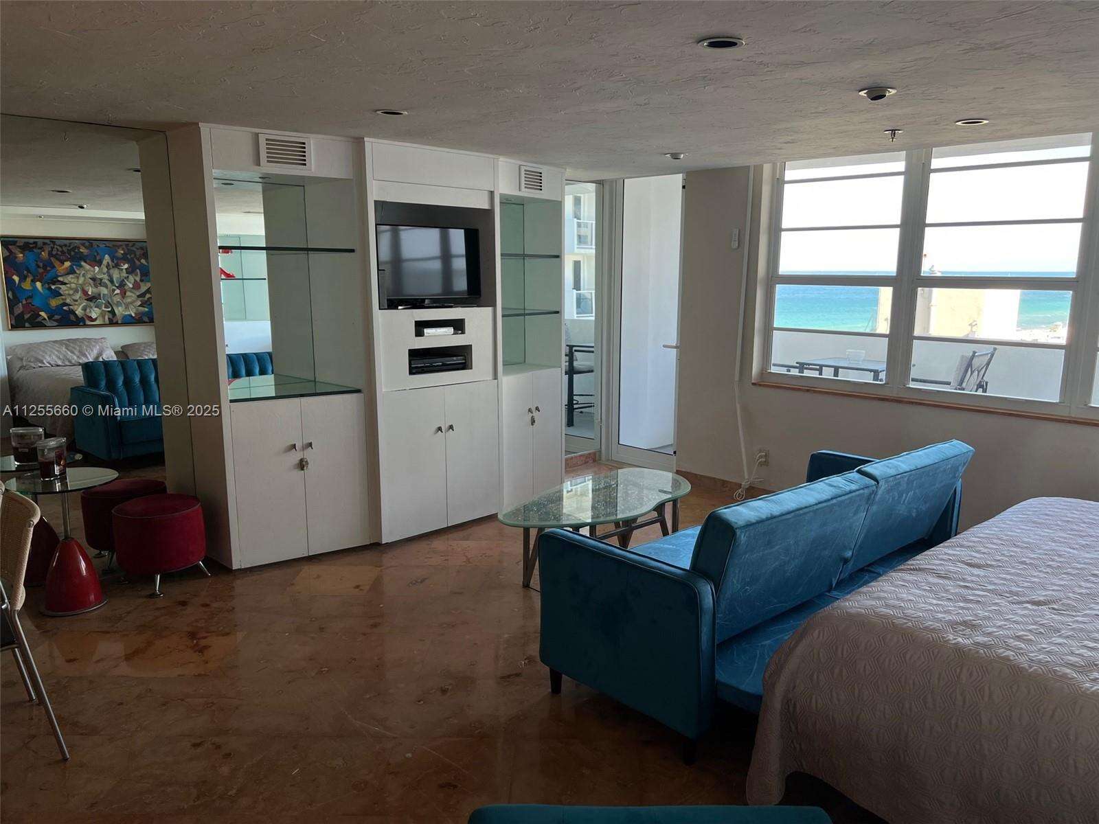 Decoplage at 100 Lincoln Rd, Miami Beach, FL 33139 - For Rent photo 10