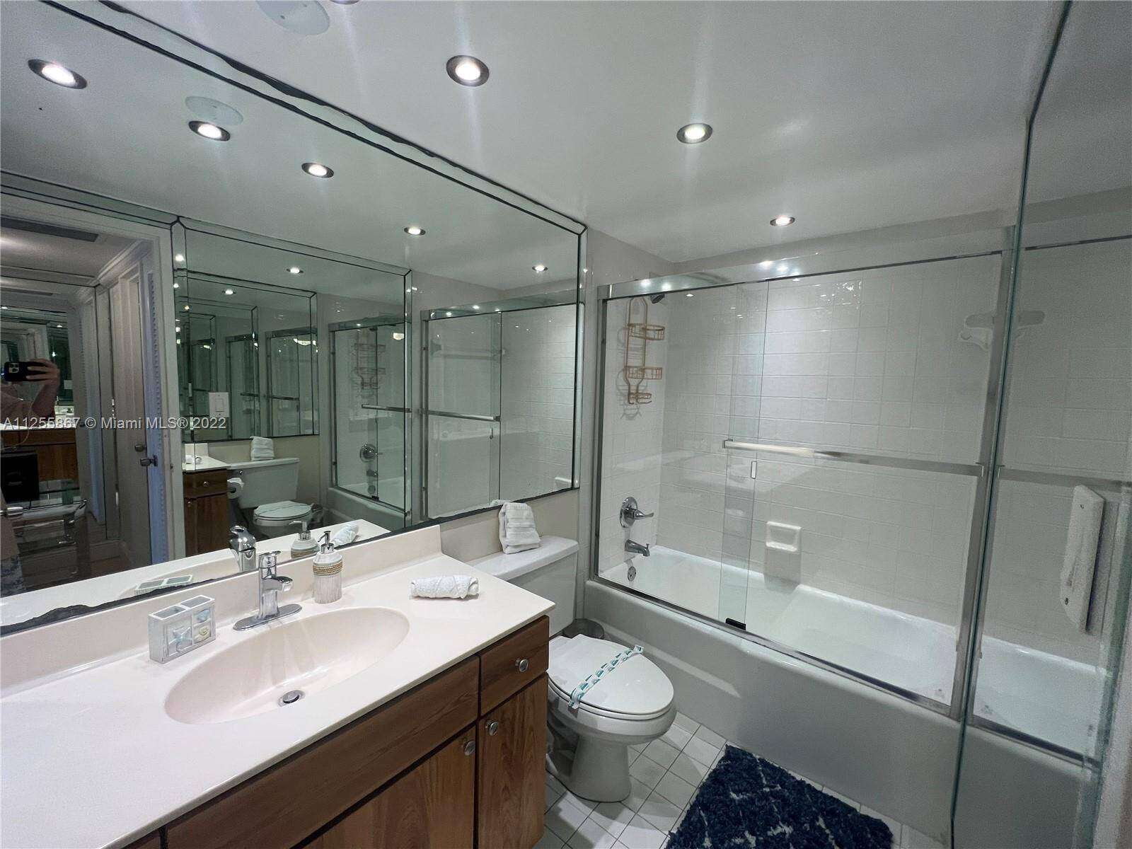 Seacoast 5151 at 5161 Collins Ave, Miami Beach, FL 33140 - For Rent photo 13