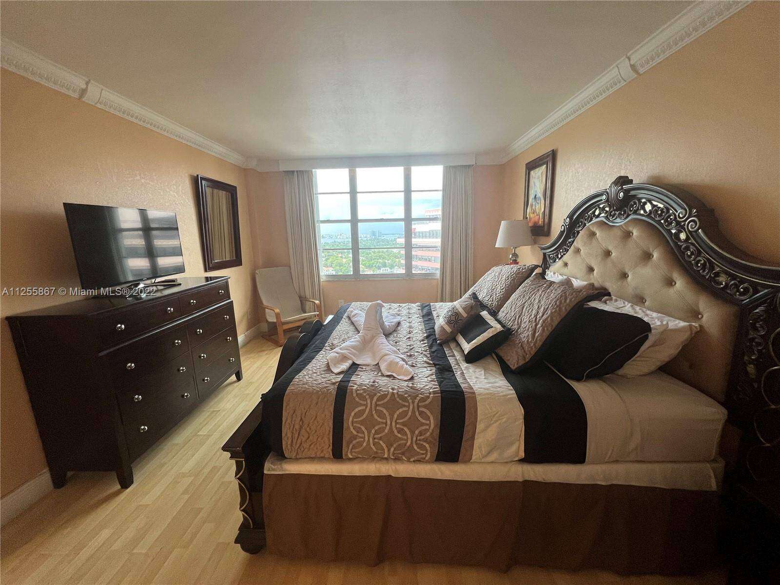 Seacoast 5151 at 5161 Collins Ave, Miami Beach, FL 33140 - For Rent photo 10