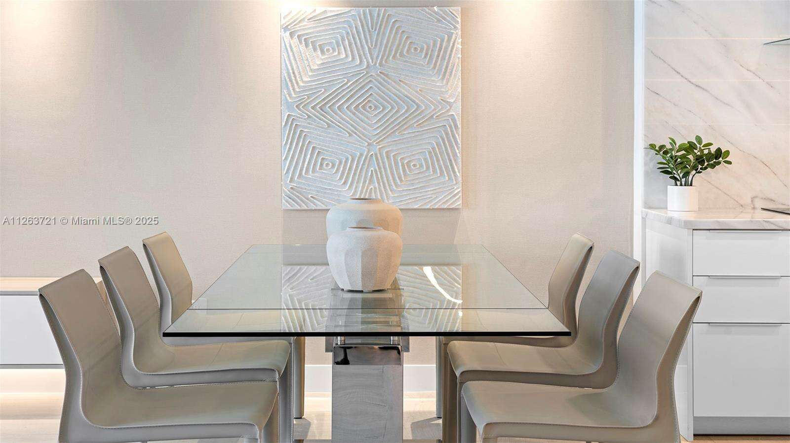 Roney Palace at 2301 Collins Ave, Miami Beach, FL 33139 - For Rent photo 12