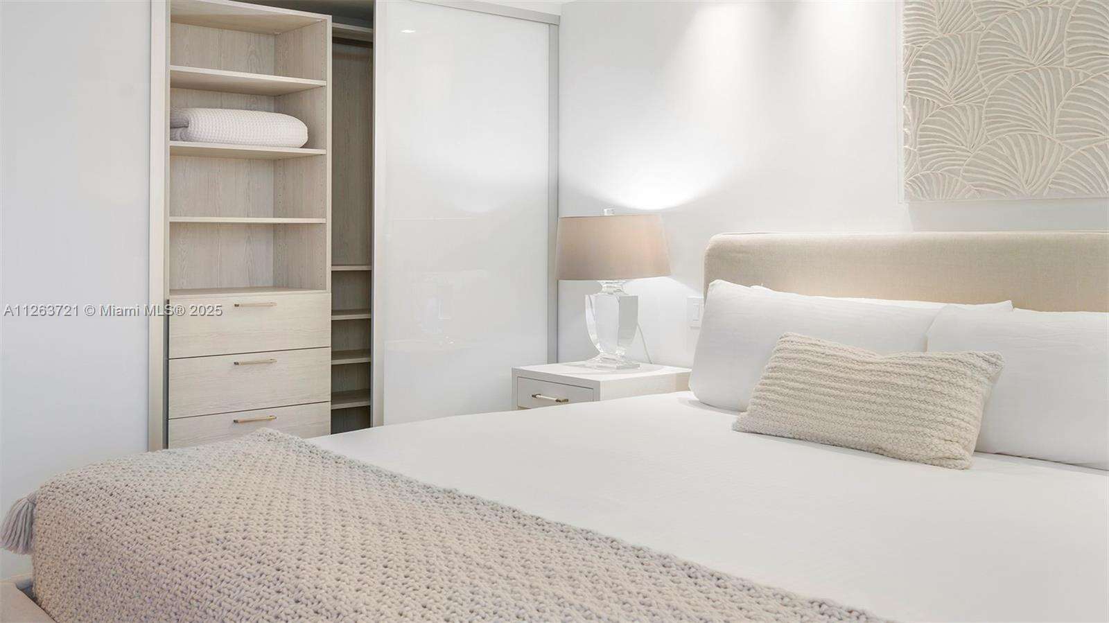 Roney Palace at 2301 Collins Ave, Miami Beach, FL 33139 - For Rent photo 24