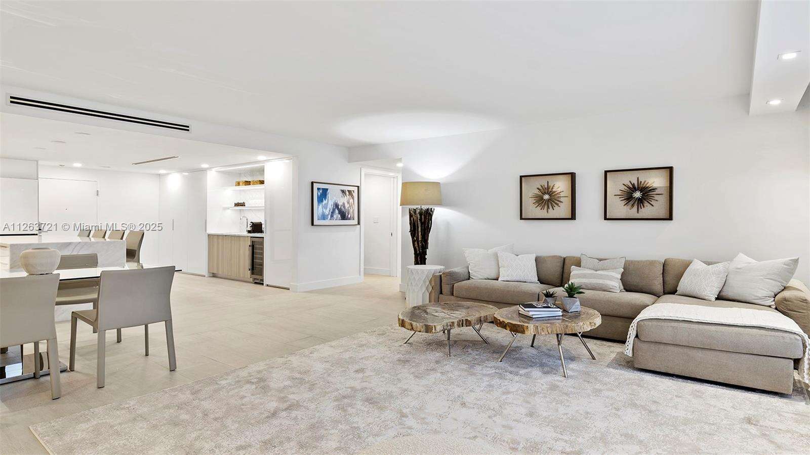 Roney Palace at 2301 Collins Ave, Miami Beach, FL 33139 - For Rent photo 6