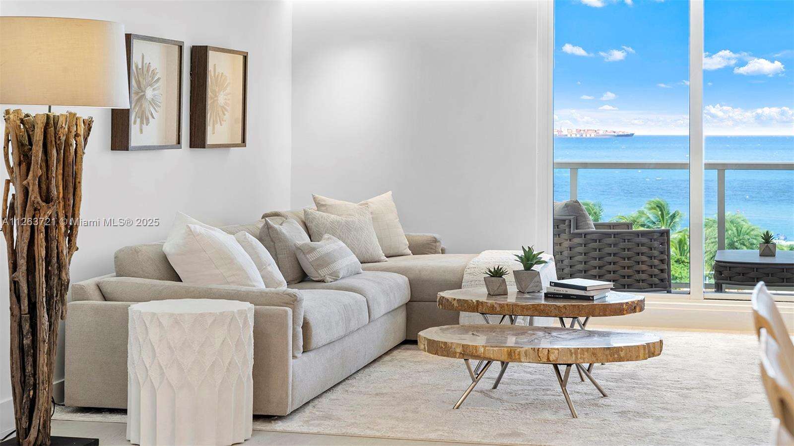 Roney Palace at 2301 Collins Ave, Miami Beach, FL 33139 - For Rent photo 7