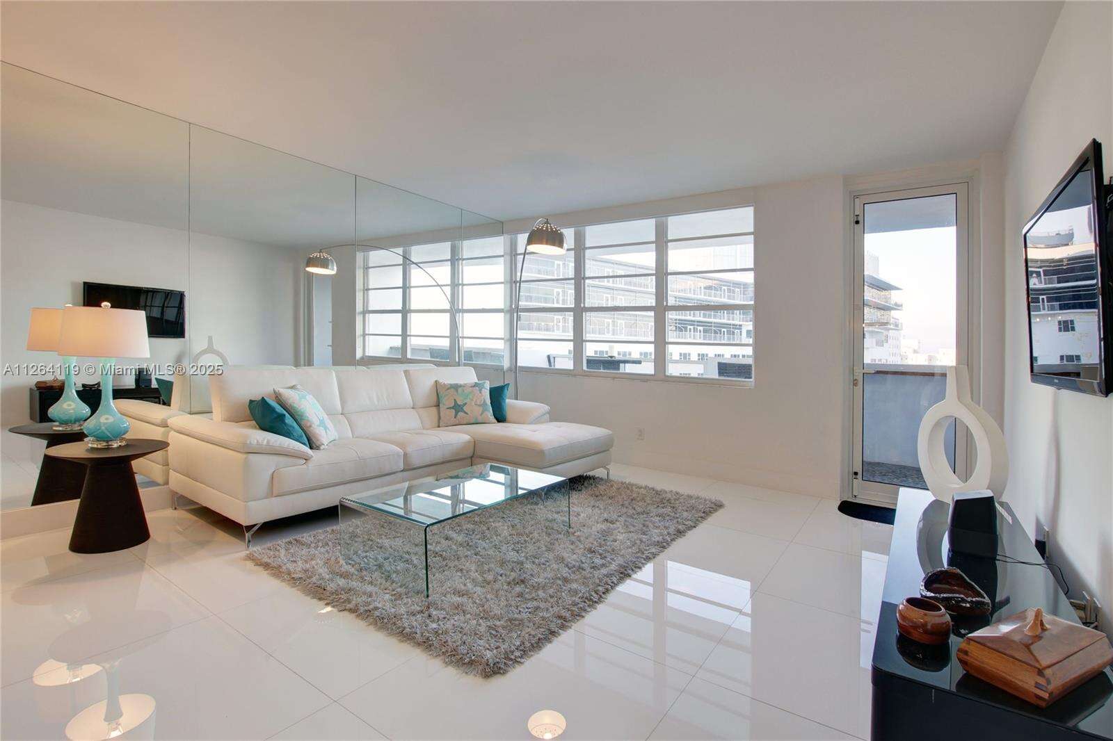 Decoplage at 100 Lincoln Rd, Miami Beach, FL 33139 - For Rent photo 15