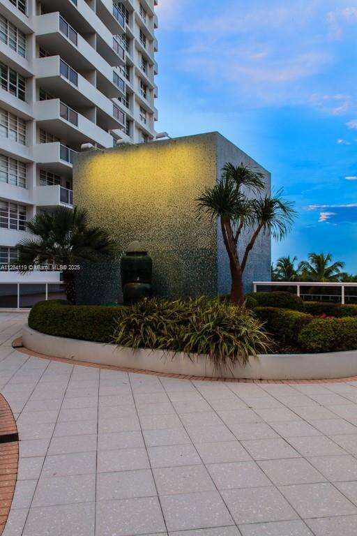 Decoplage at 100 Lincoln Rd, Miami Beach, FL 33139 - For Rent photo 3