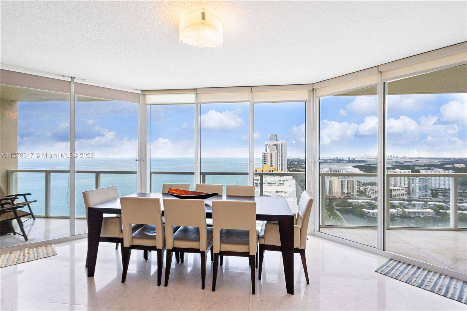 La Perla at 16699 Collins Ave, Sunny Isles Beach, FL 33160 - For Rent photo 7