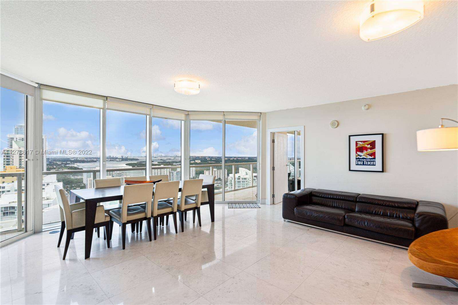 La Perla at 16699 Collins Ave, Sunny Isles Beach, FL 33160 - For Rent photo 8