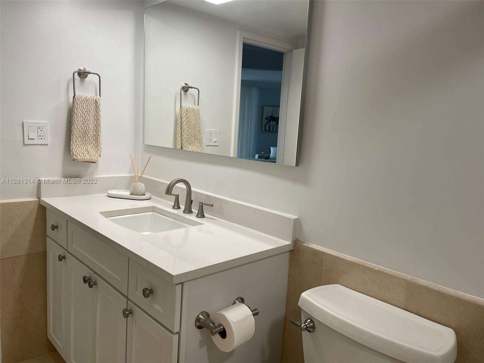 Seacoast 5151 at 5161 Collins Ave, Miami Beach, FL 33140 - For Rent photo 16