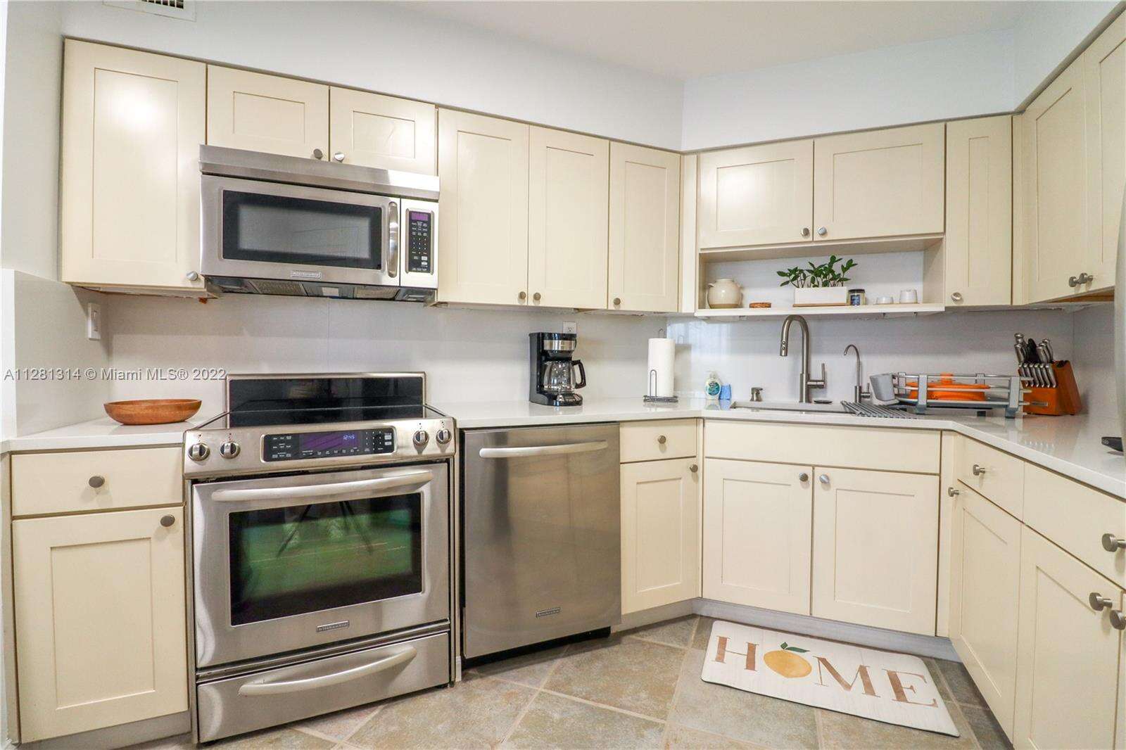 Seacoast 5151 at 5161 Collins Ave, Miami Beach, FL 33140 - For Rent photo 17