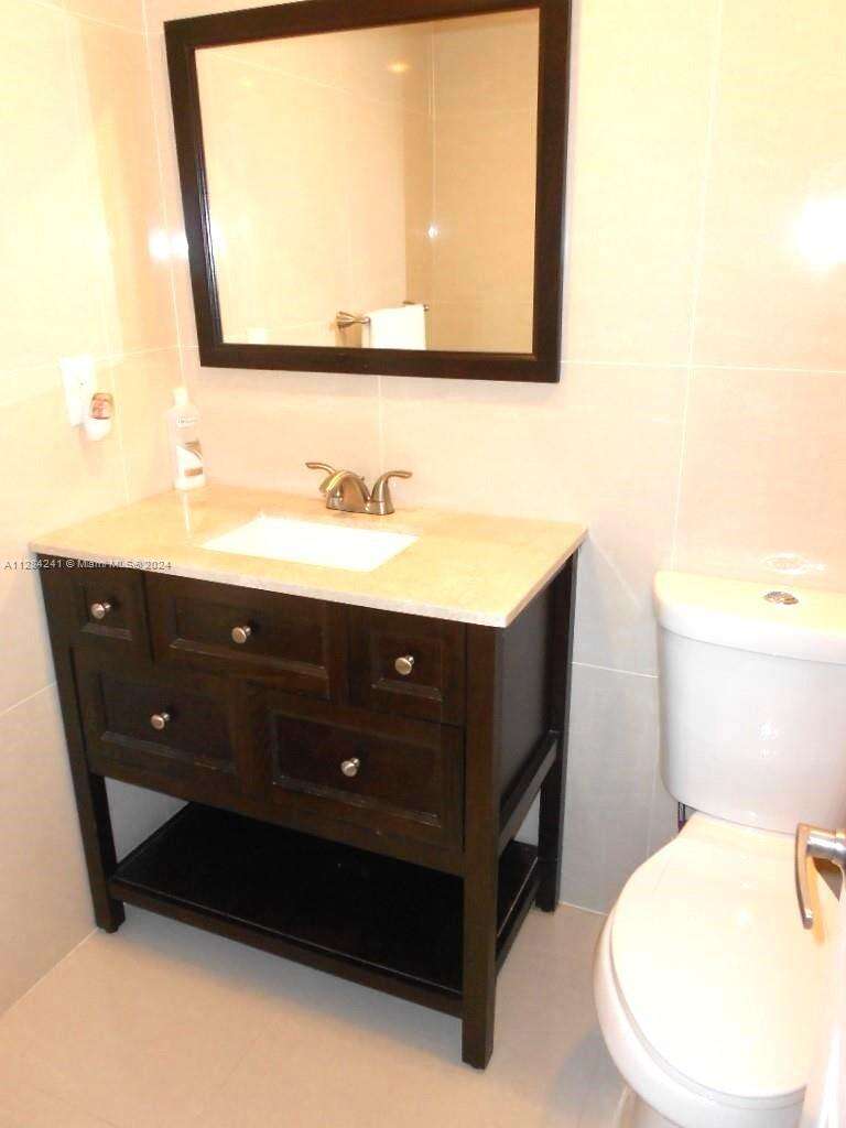 The Tides at 3901 Ocean Dr, Hollywood, FL 33019 - For Rent photo 13