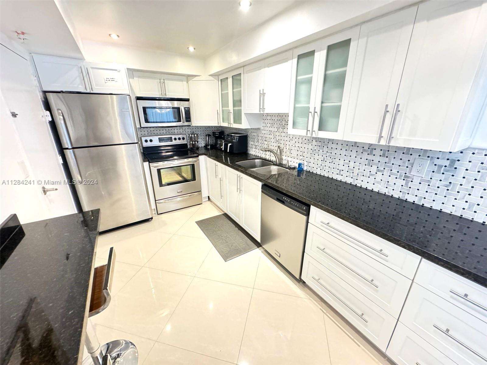 The Tides at 3901 Ocean Dr, Hollywood, FL 33019 - For Rent photo 4