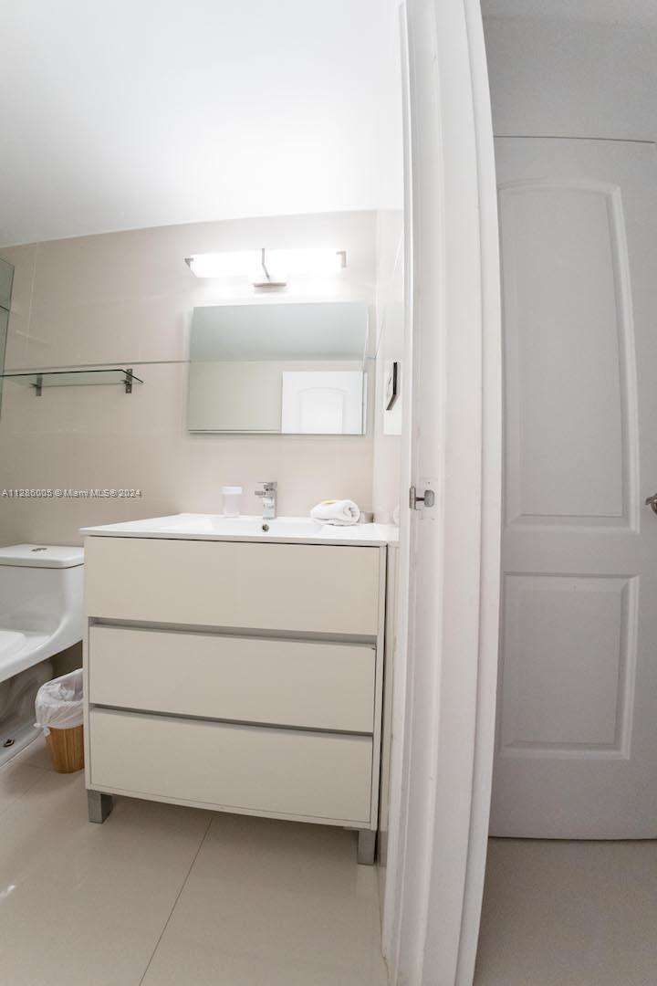 The Pavilion at 5601 Collins Ave, Miami Beach, FL 33140 - For Rent photo 15