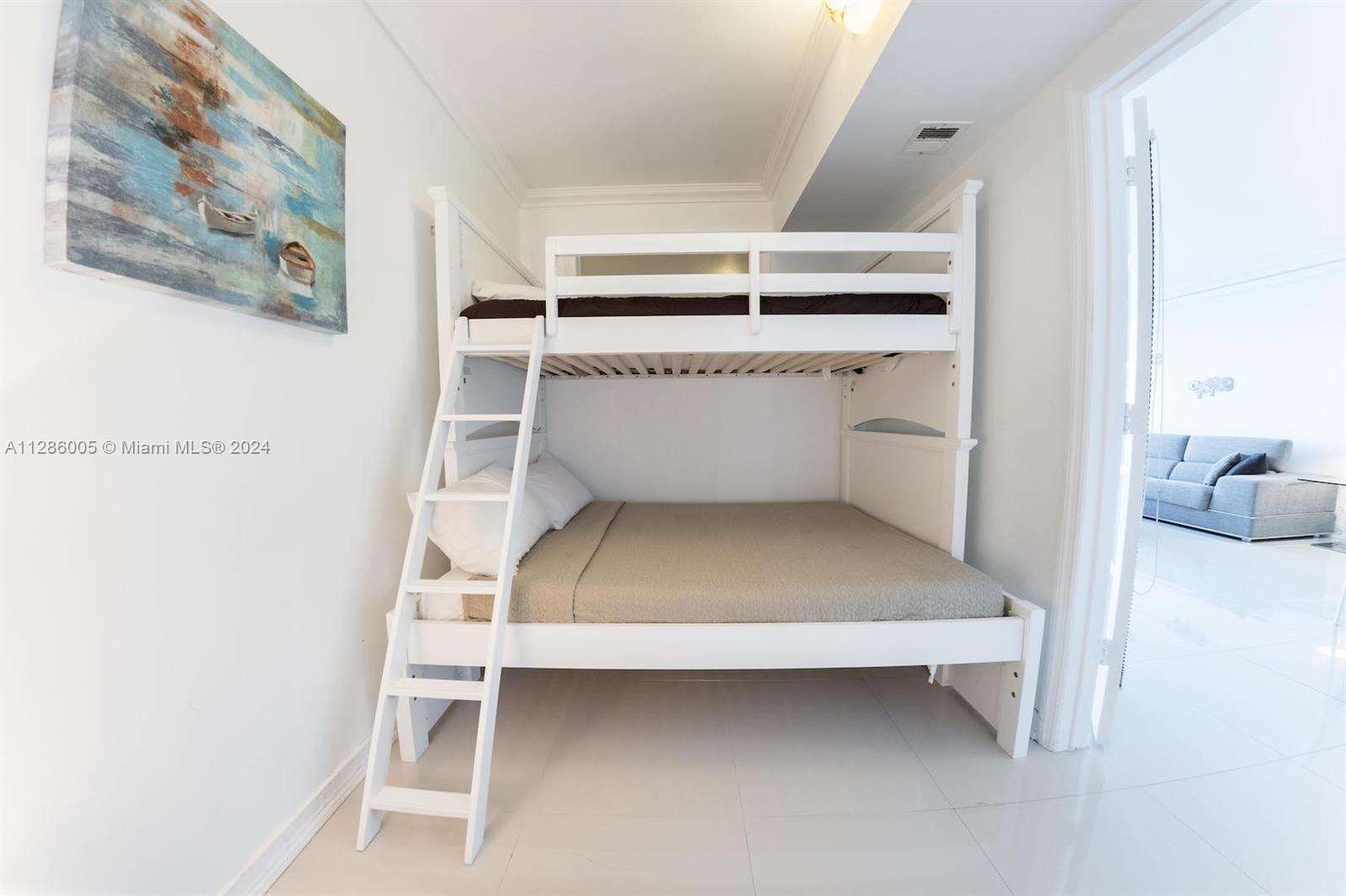 The Pavilion at 5601 Collins Ave, Miami Beach, FL 33140 - For Rent photo 18