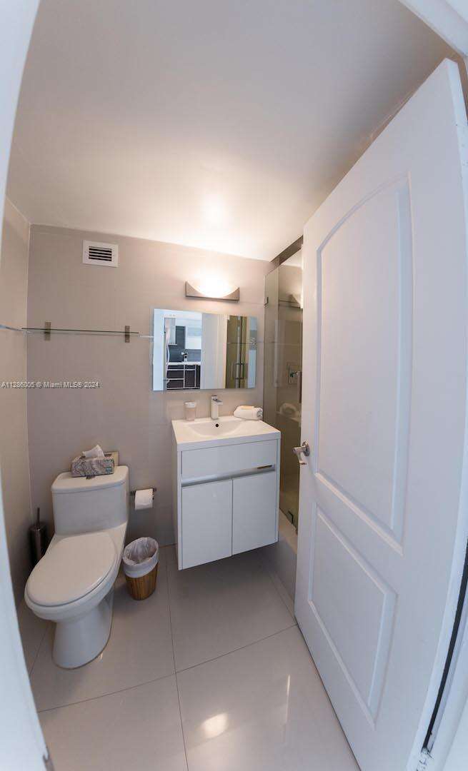 The Pavilion at 5601 Collins Ave, Miami Beach, FL 33140 - For Rent photo 20
