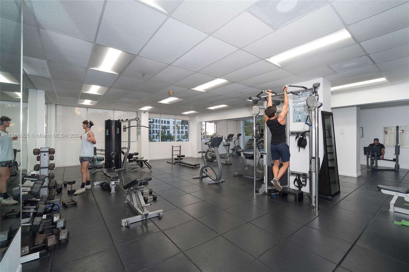 The Pavilion at 5601 Collins Ave, Miami Beach, FL 33140 - For Rent photo 31