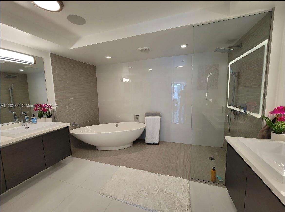 Parque Towers at 300 Sunny Isles Blvd, Sunny Isles Beach, FL 33160 - For Rent photo 11