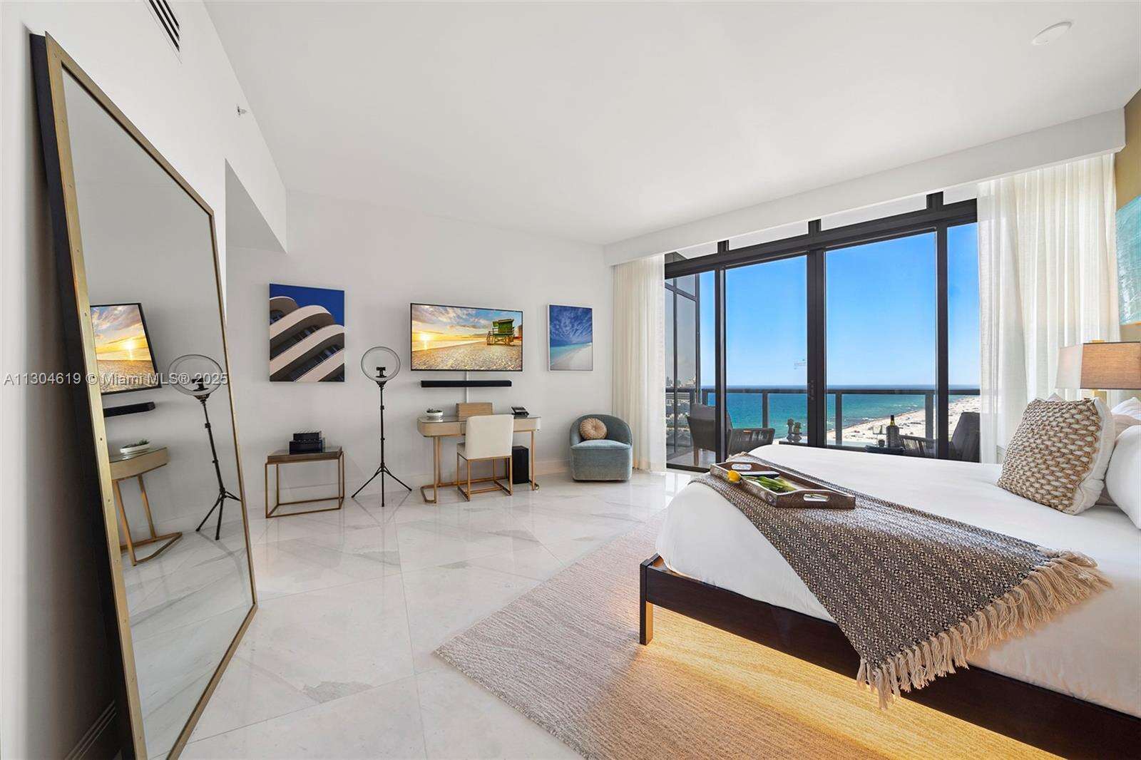 W South Beach at 2201 Collins Ave, Miami Beach, FL 33139 - For Rent photo 16