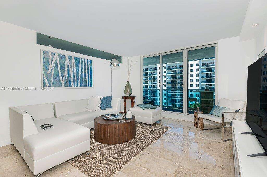 Roney Palace at 2301 Collins Ave, Miami Beach, FL 33139 - For Rent photo 5