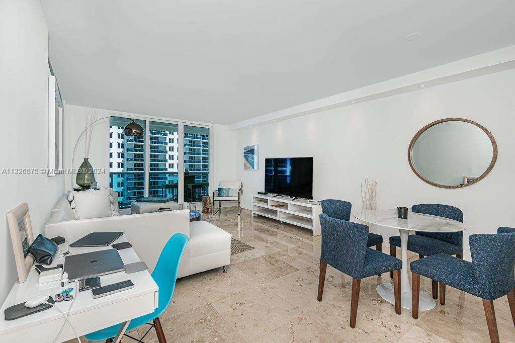 Roney Palace at 2301 Collins Ave, Miami Beach, FL 33139 - For Rent photo 7