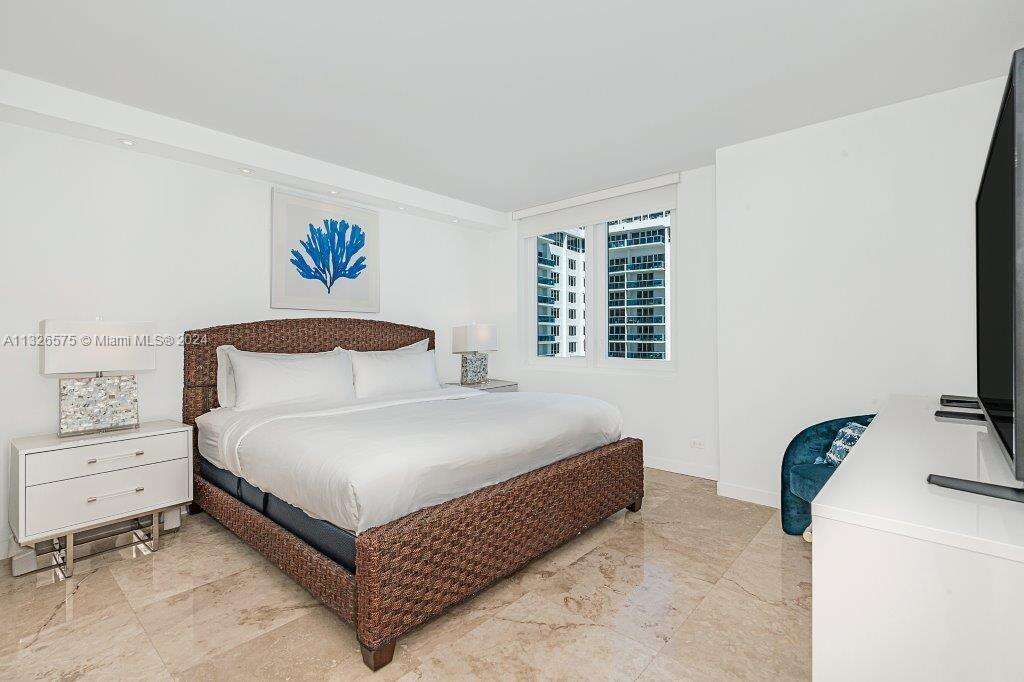 Roney Palace at 2301 Collins Ave, Miami Beach, FL 33139 - For Rent photo 9