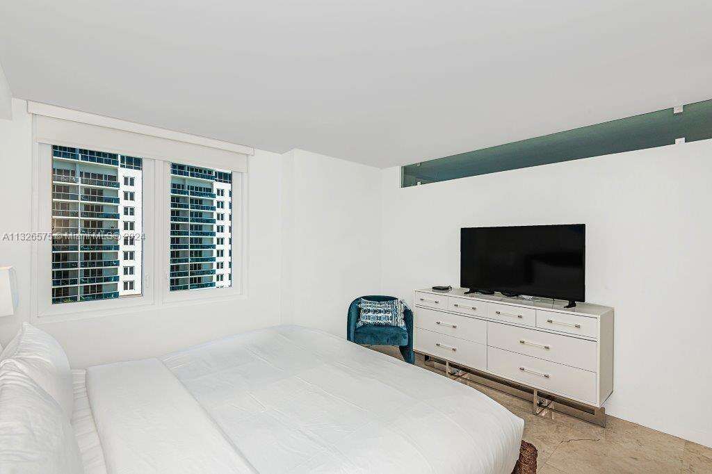 Roney Palace at 2301 Collins Ave, Miami Beach, FL 33139 - For Rent photo 10