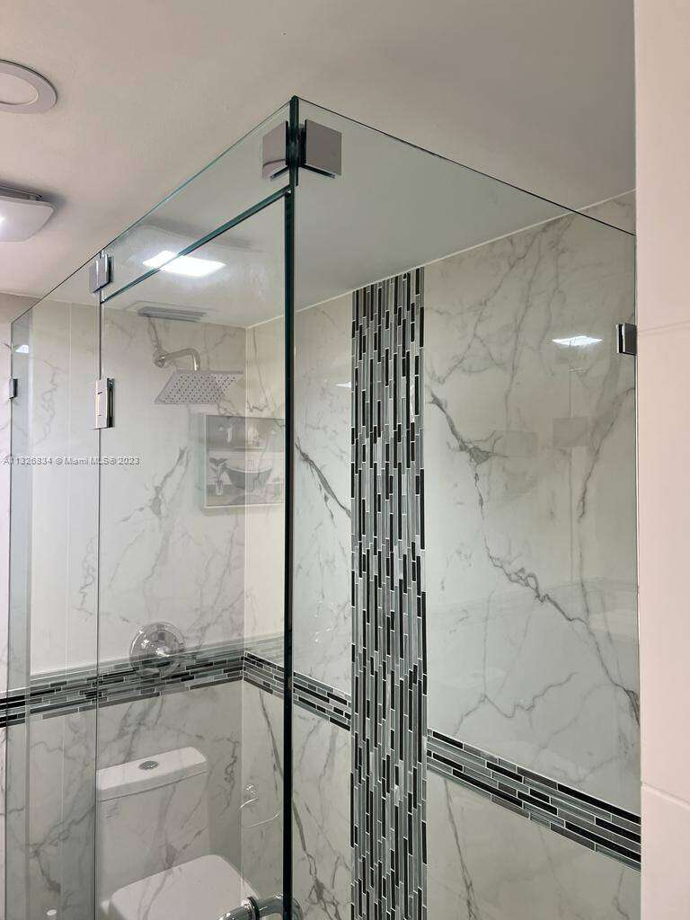 Sea Air Towers at 3725 Ocean Dr, Hollywood, FL 33019 - For Rent photo 16