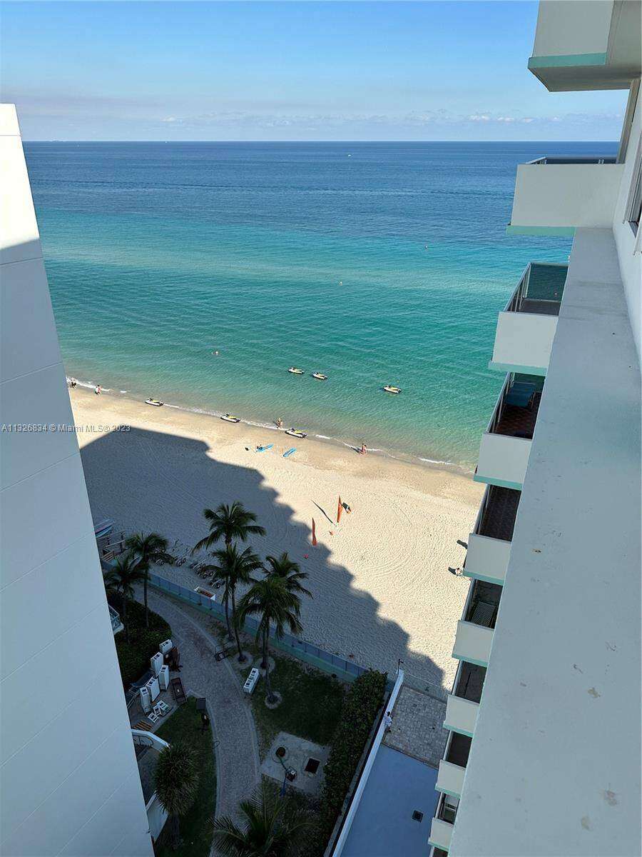 Sea Air Towers at 3725 Ocean Dr, Hollywood, FL 33019 - For Rent photo 24