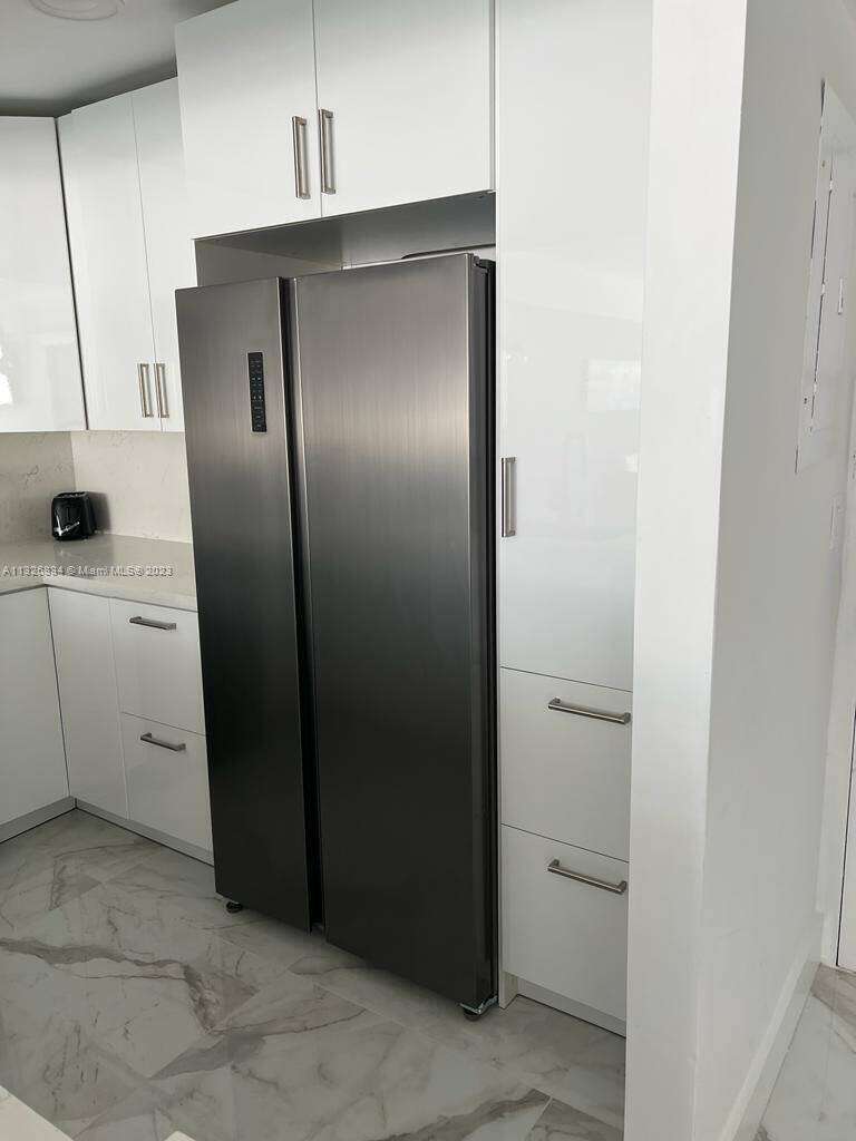 Sea Air Towers at 3725 Ocean Dr, Hollywood, FL 33019 - For Rent photo 9