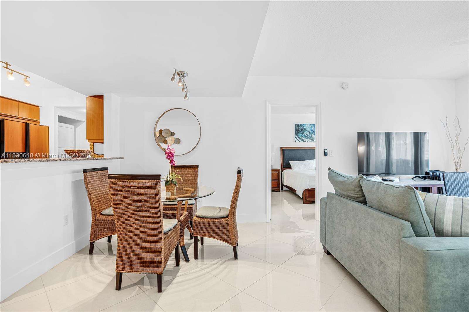 2080 Ocean Dr, Hallandale Beach, FL 33009 - For Rent photo 6