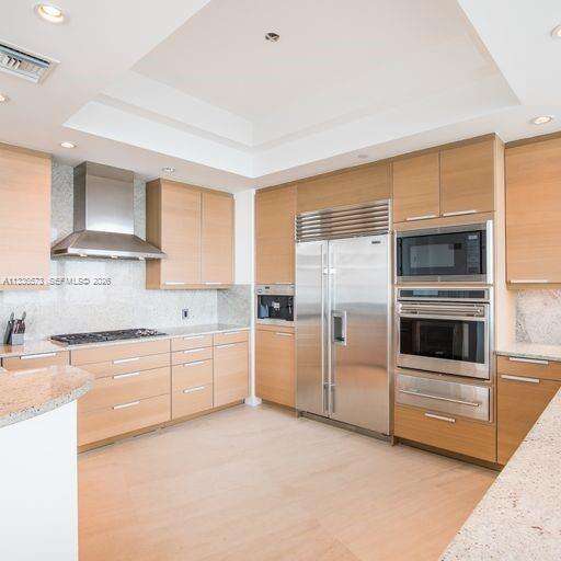 The Ritz Carlton Condos For Sale & Rent at 10295 Collins Ave, Bal Harbour, FL 33154 - For Rent photo 11