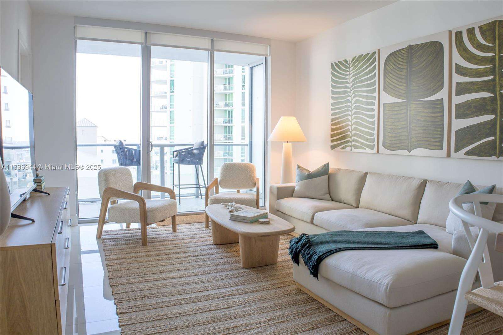 Brickell House at 1300 Brickell Bay Dr, Miami, FL 33131 - For Rent photo 2