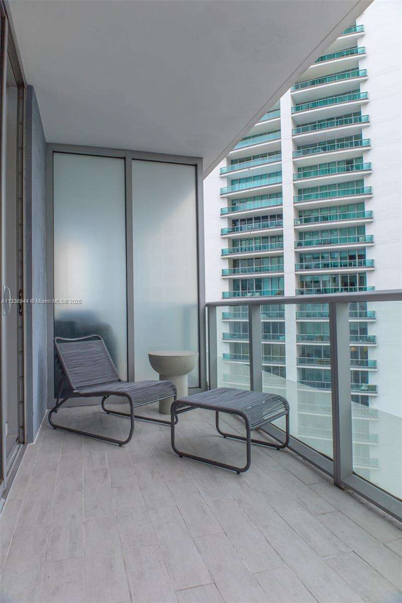 Brickell House at 1300 Brickell Bay Dr, Miami, FL 33131 - For Rent photo 11