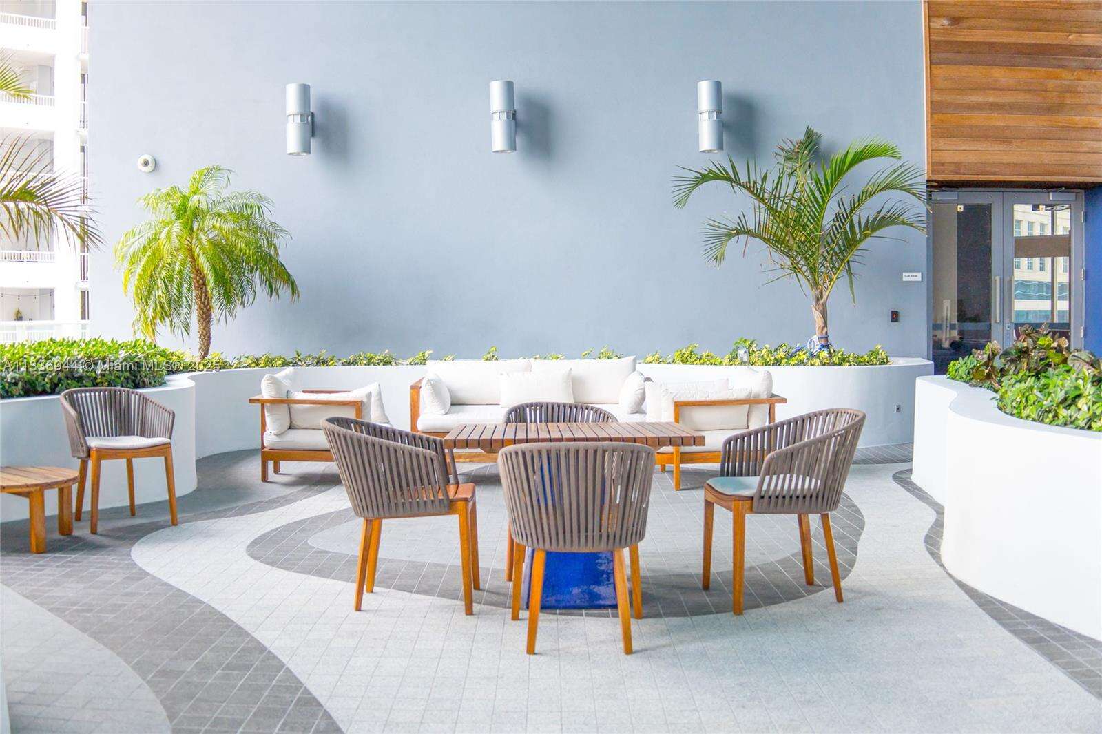 Brickell House at 1300 Brickell Bay Dr, Miami, FL 33131 - For Rent photo 18