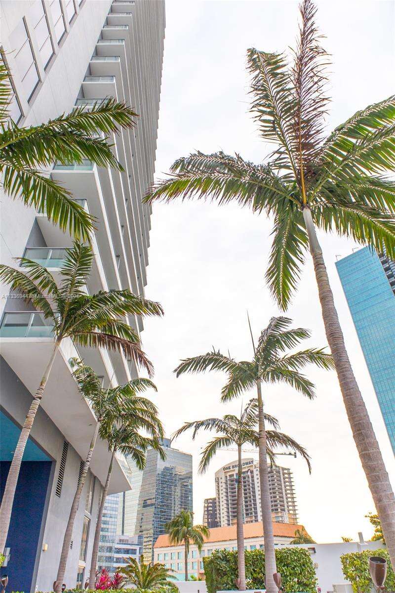 Brickell House at 1300 Brickell Bay Dr, Miami, FL 33131 - For Rent photo 35