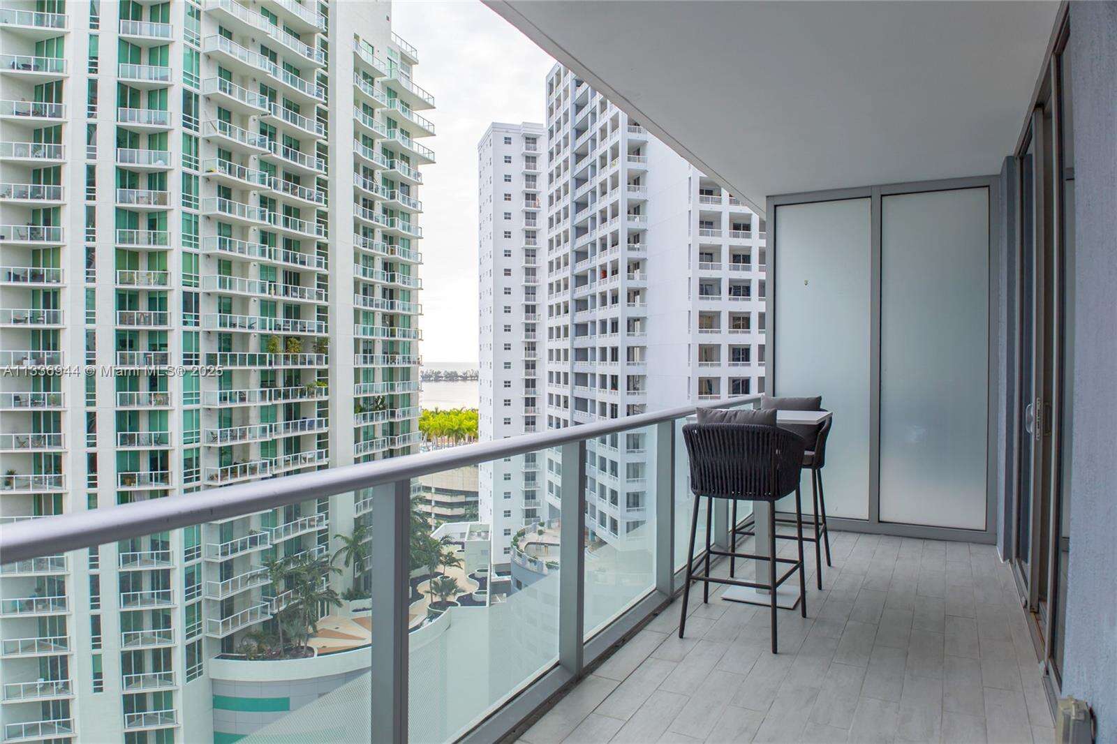 Brickell House at 1300 Brickell Bay Dr, Miami, FL 33131 - For Rent photo 10