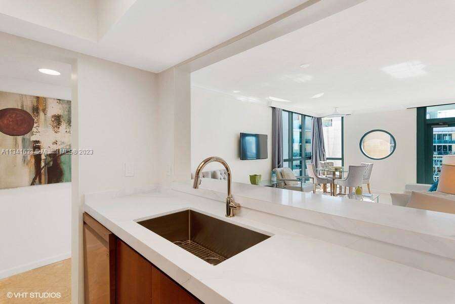 1500 Ocean Drive at Miami Beach, FL 33139 - For Rent photo 11