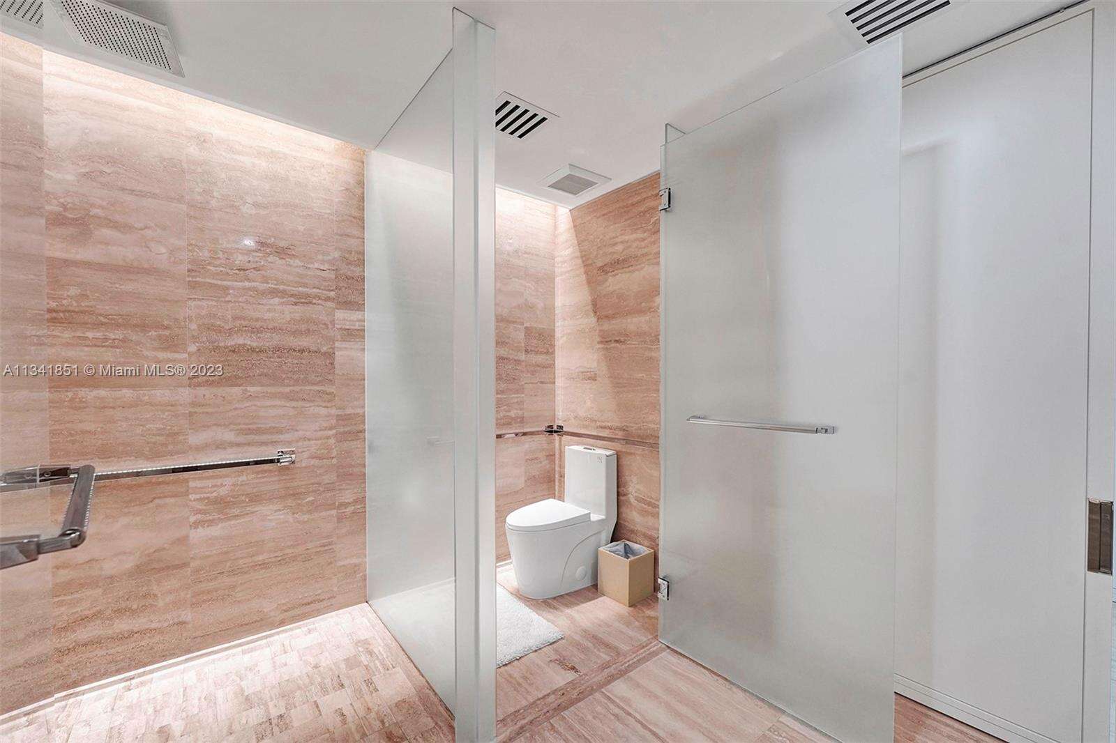 St Regis Center Tower at 9703 Collins Ave, Bal Harbour, FL 33154 - For Rent photo 13