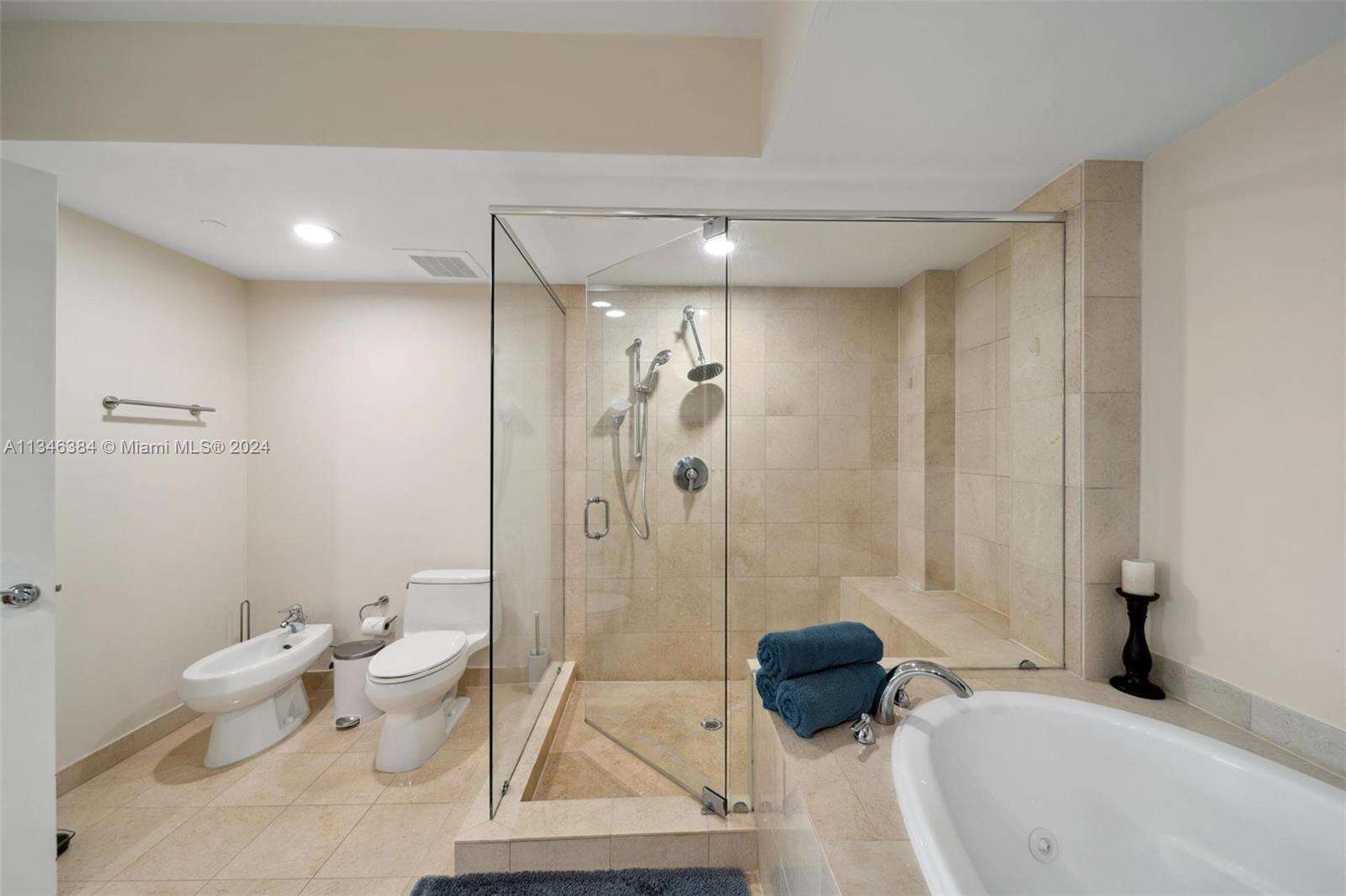 The Beach Club Two at 1830 Ocean Dr, Hallandale Beach, FL 33009 - For Rent photo 16