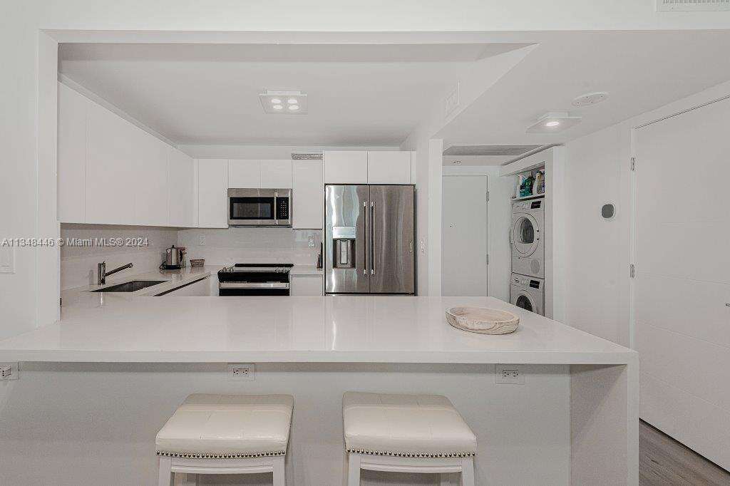 Roney Palace at 2301 Collins Ave, Miami Beach, FL 33139 - For Rent photo 16