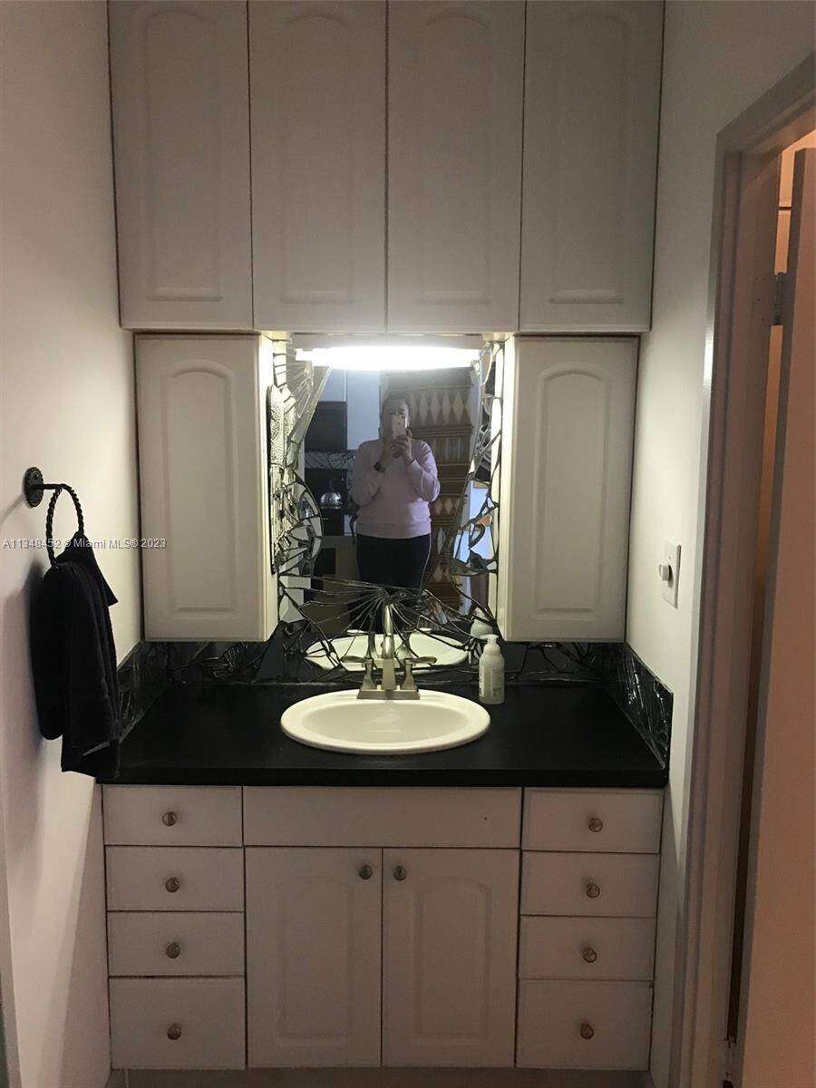 Decoplage at 100 Lincoln Rd, Miami Beach, FL 33139 - For Rent photo 21