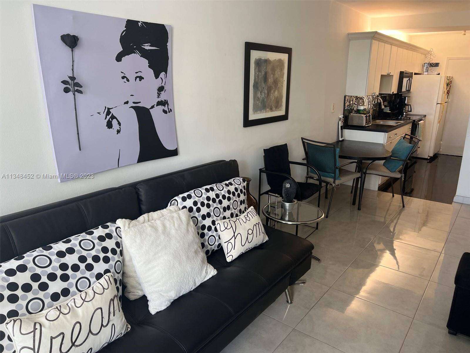 Decoplage at 100 Lincoln Rd, Miami Beach, FL 33139 - For Rent photo 7