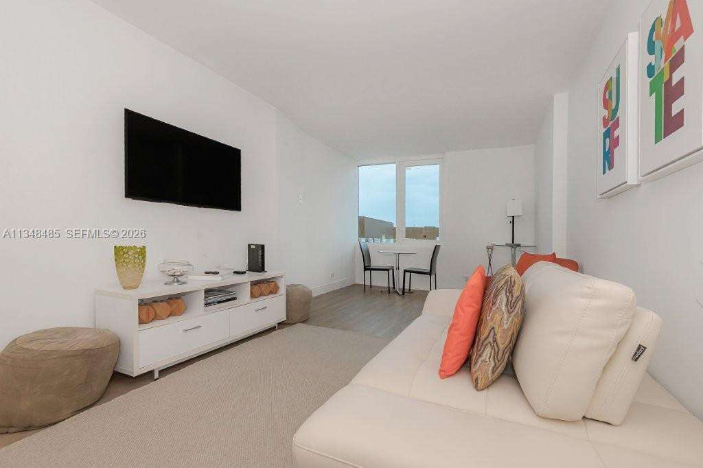Roney Palace at 2301 Collins Ave, Miami Beach, FL 33139 - For Rent photo 5
