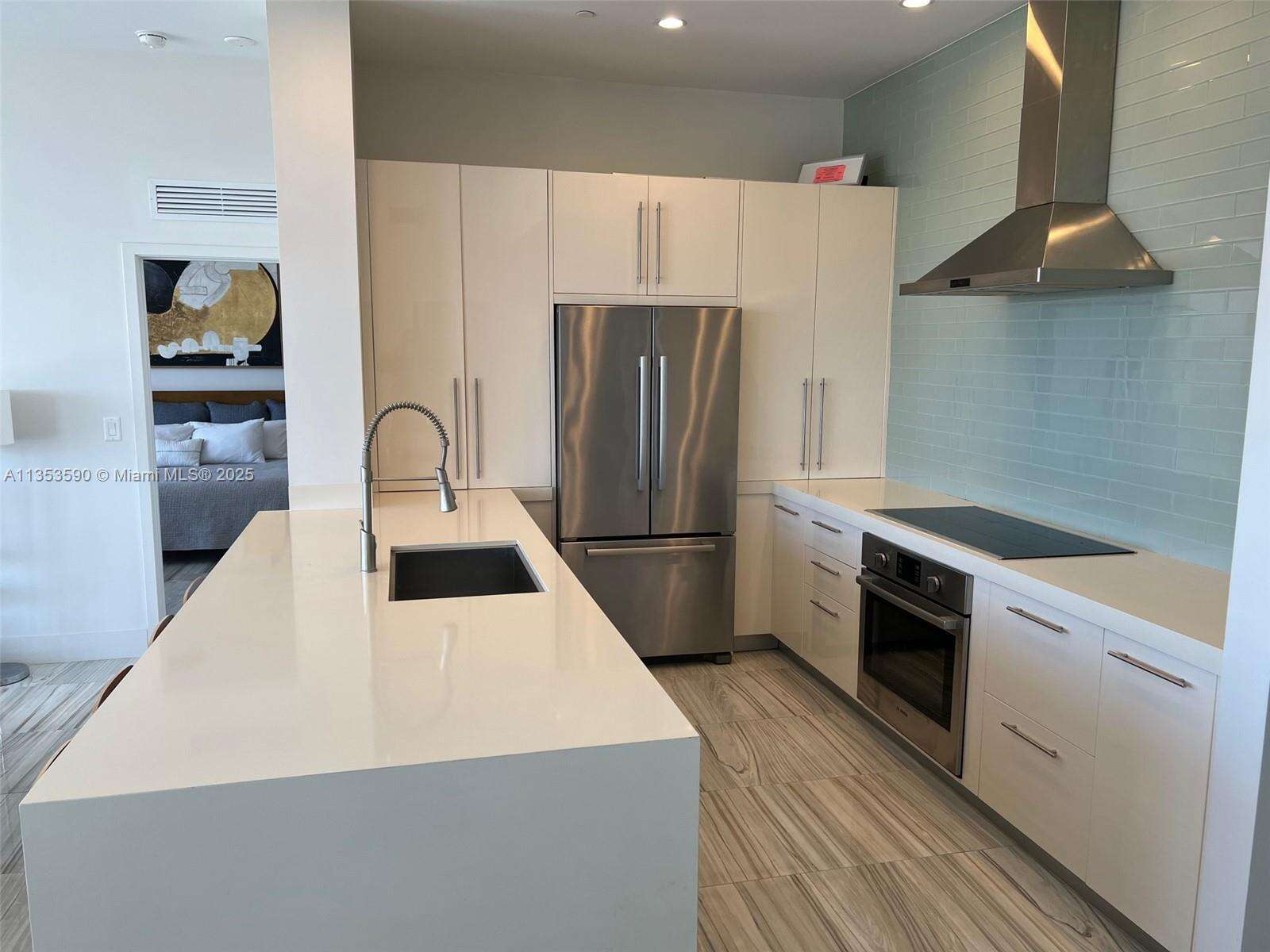 Decoplage at 100 Lincoln Rd, Miami Beach, FL 33139 - For Rent photo 19